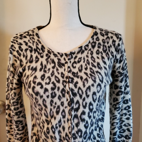 Sweater - Picture 2 of 3